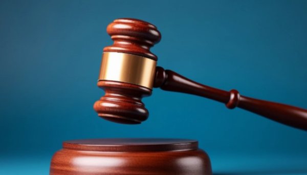 华泰国际 男子私下卖房炒股大额亏损，法院判决：分妻子120万元售房款