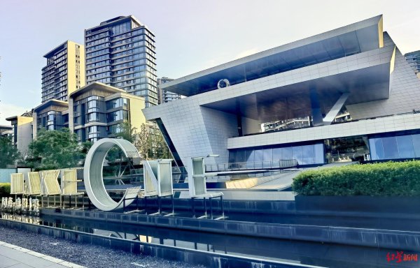 易宝配资 “业主私享”却将对外开放？花上亿打造的小区会所引质疑，开发商称不是慈善家 当地立案调查